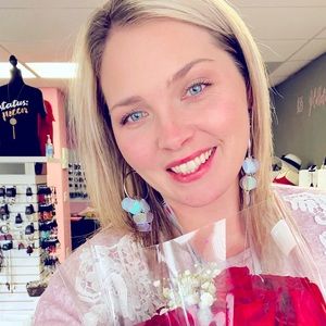 Meet your Posher, Lydia